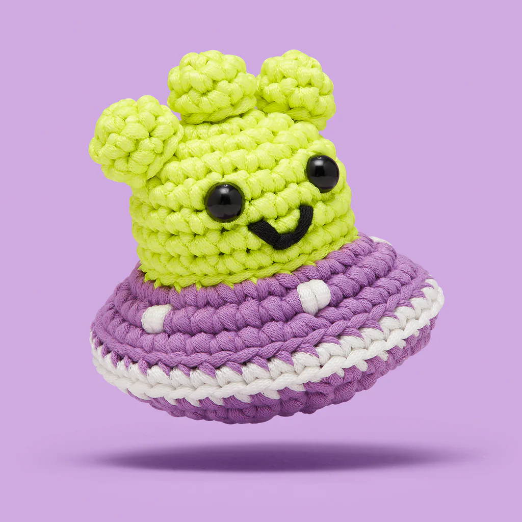 Area Fifty-Yarn Bundle - Image 11